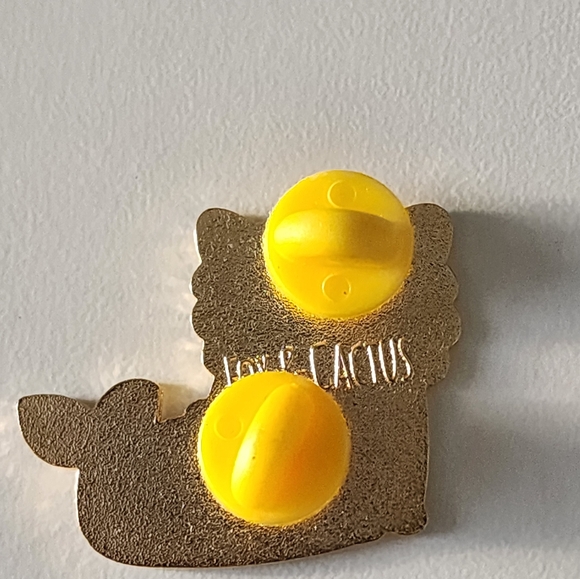 Mermaid Cat Pin - Picture 2 of 3